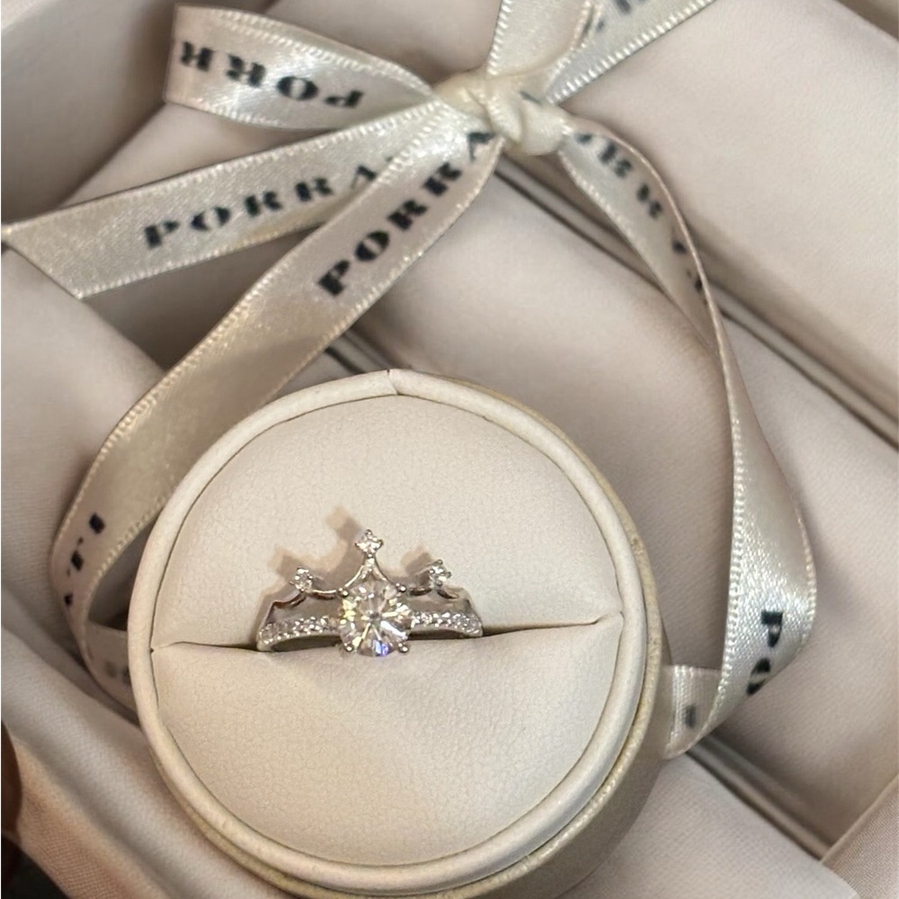 NWT 1 CTW Moissanite Ring